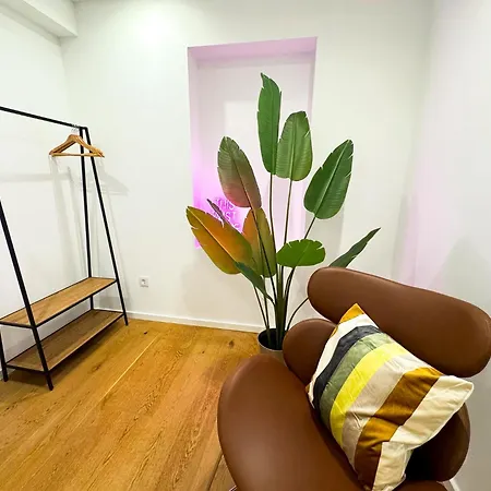 Apartament Ma - Urban Center - Private Parking 2-4p